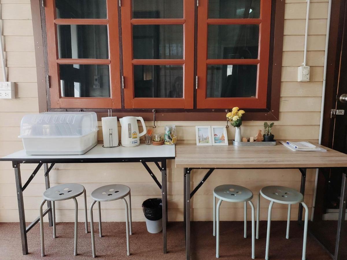 The Warehouse - Ayutthaya Apartment Luaran gambar