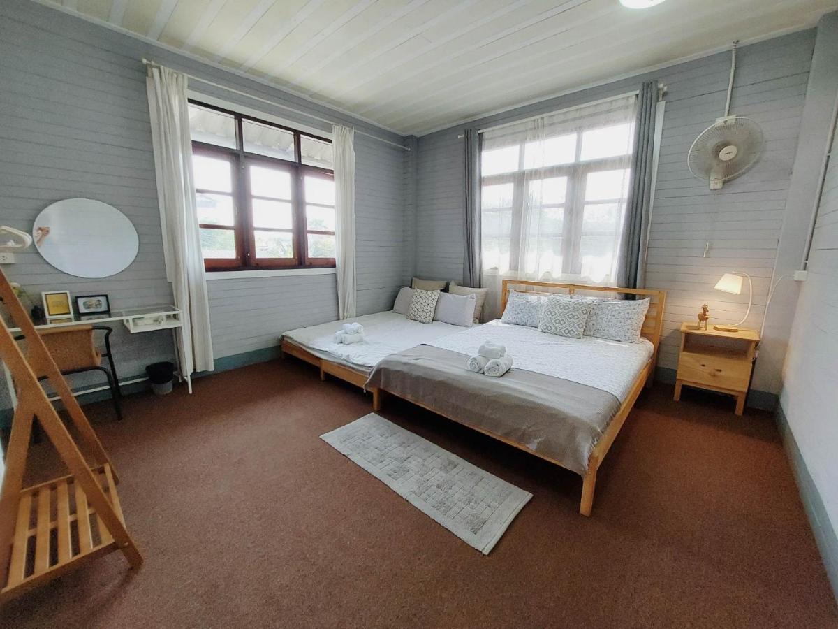 The Warehouse - Ayutthaya Apartment Luaran gambar
