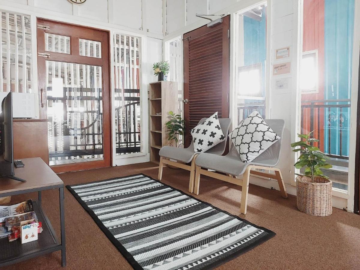 The Warehouse - Ayutthaya Apartment Luaran gambar