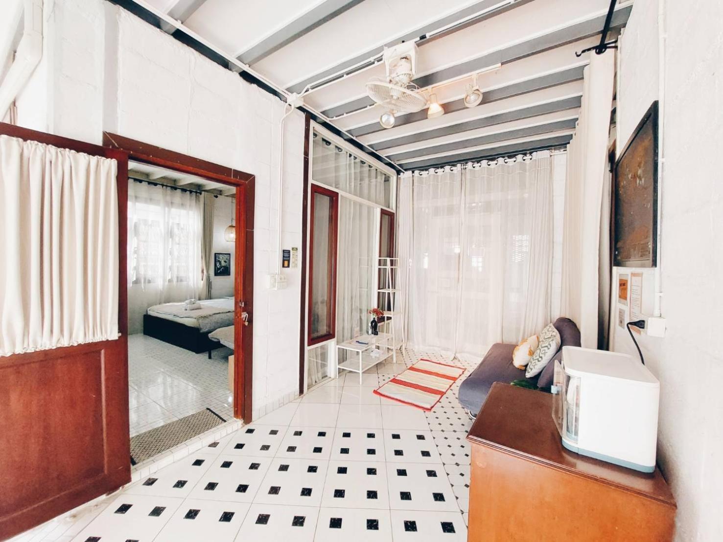 The Warehouse - Ayutthaya Apartment Luaran gambar