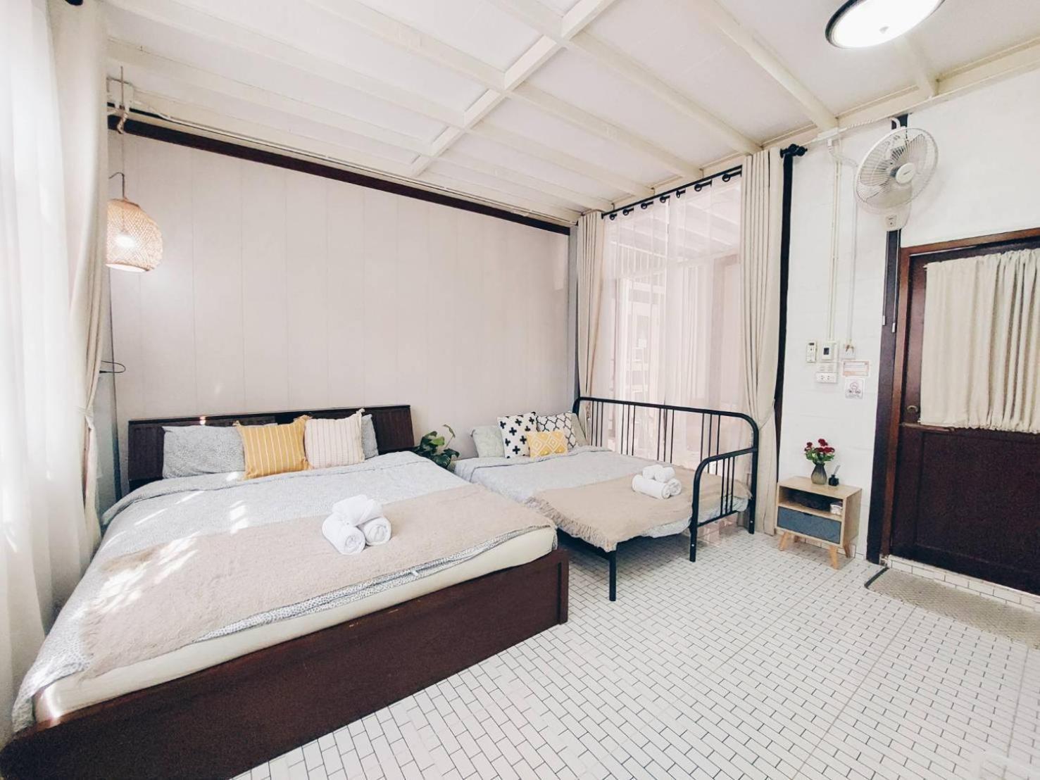 The Warehouse - Ayutthaya Apartment Luaran gambar