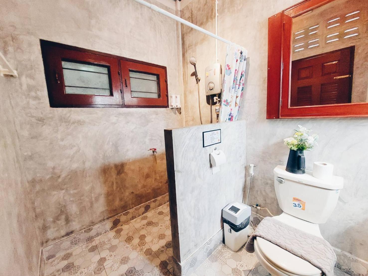 The Warehouse - Ayutthaya Apartment Luaran gambar