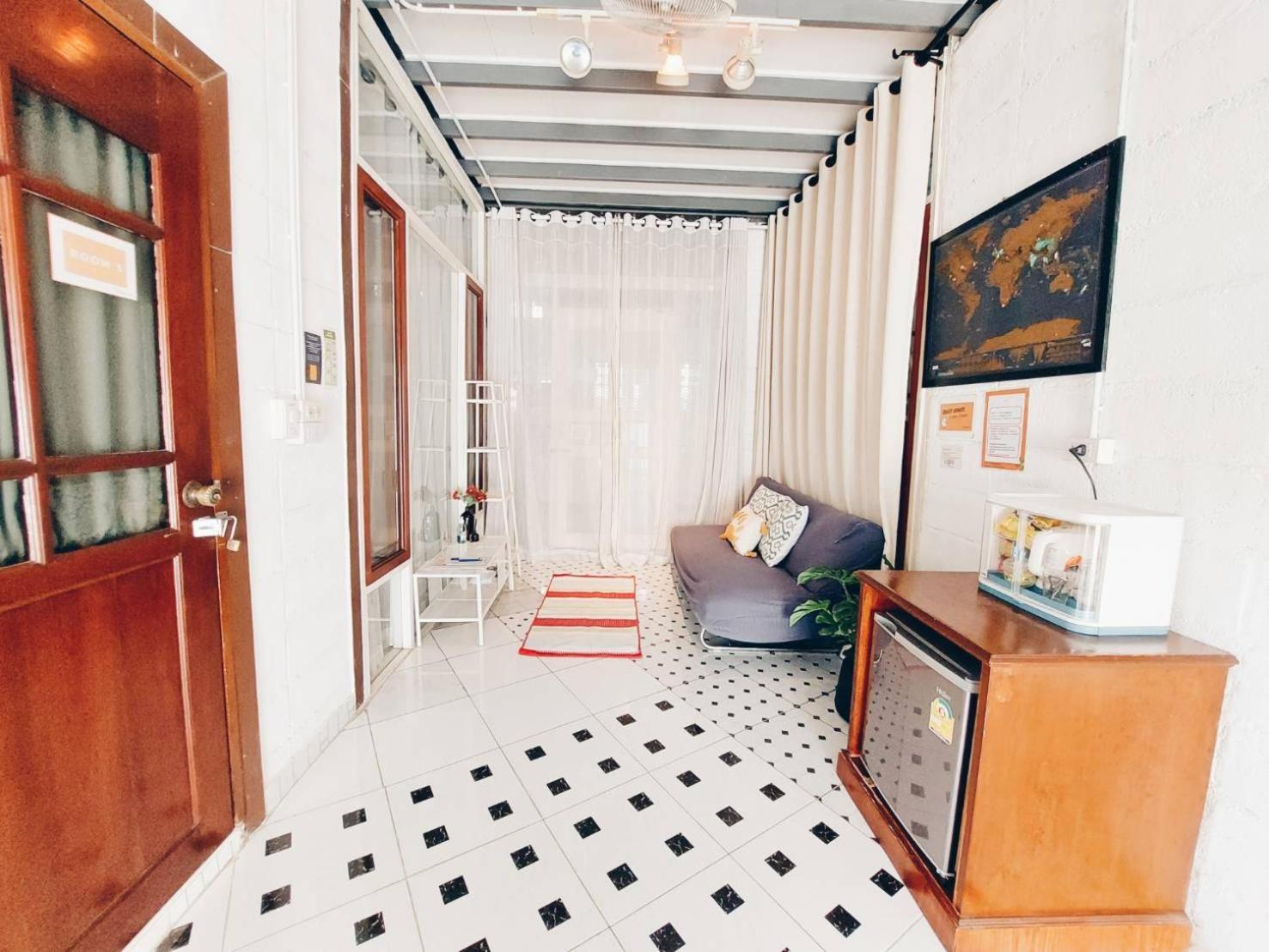 The Warehouse - Ayutthaya Apartment Luaran gambar