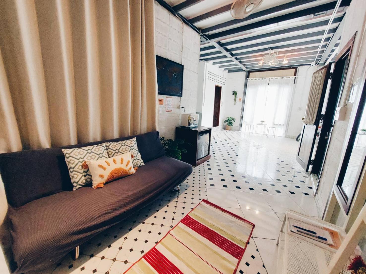 The Warehouse - Ayutthaya Apartment Luaran gambar